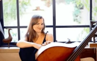 Элла исполняет Эллу