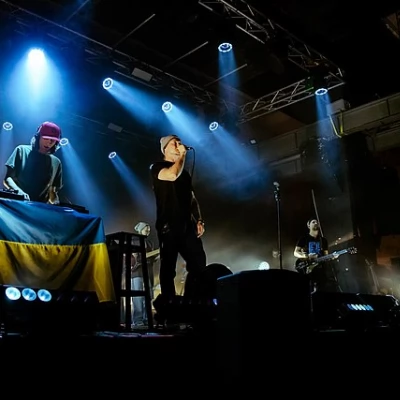 Группа \Бумбокс\