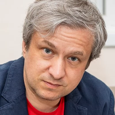 Антон Долин